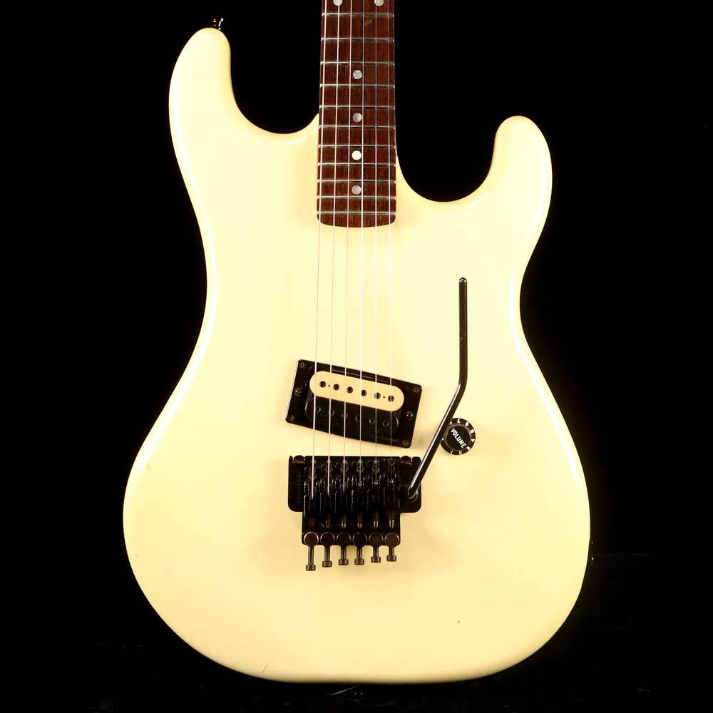 Kramer USA Baretta 1987年製 65本の限定品 Kramer Baretta White 1987 | The Music Zoo