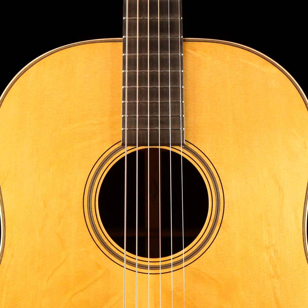 Martin Custom Shop Style 18 Slope Shoulder Dreadnought Wild Grain East Indian Rosewood 2019 NAMM Display — 6