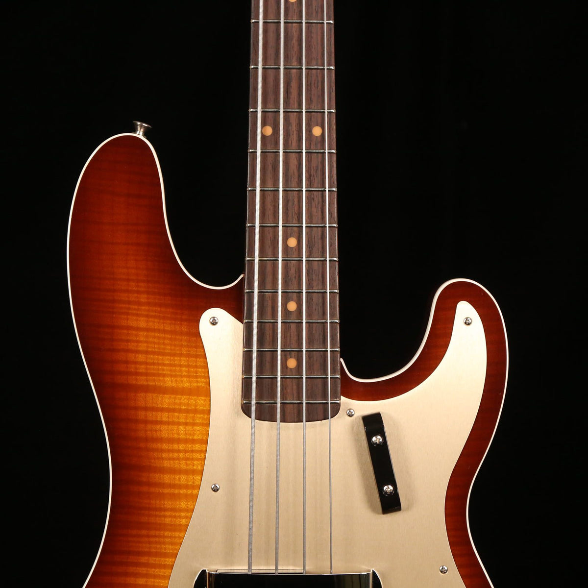 Fender Custom Shop Artisan Postmodern Bass Flame Maple Sunburst — 6