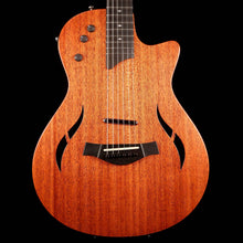 Taylor T5z Classic Acoustic-Electric Hybrid Guitar