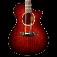 Taylor 522ce V-Class Grand Concert Acoustic-Electric Shaded Edgeburst