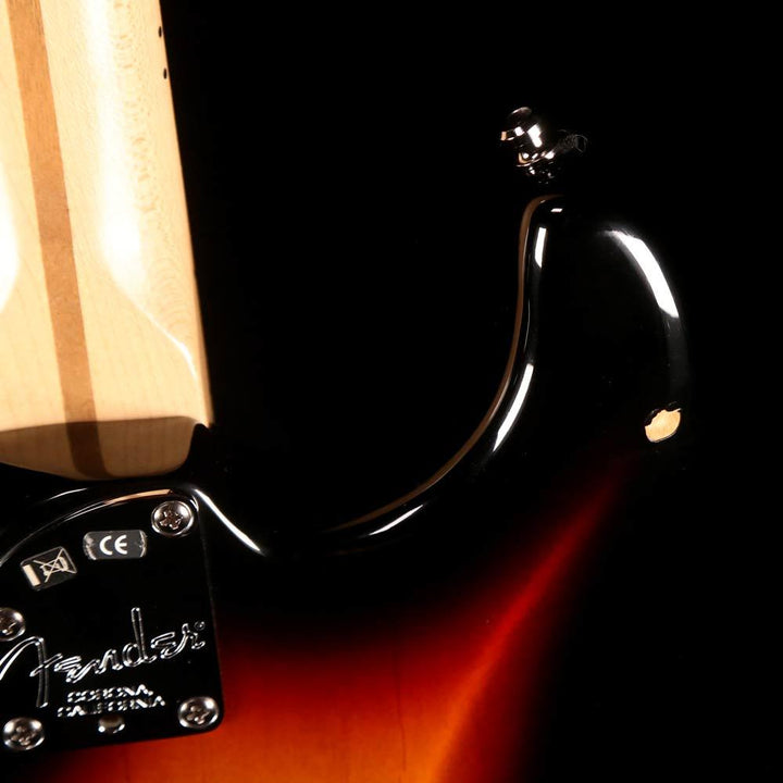 Fender American Deluxe Stratocaster 3-Tone Sunburst 2005