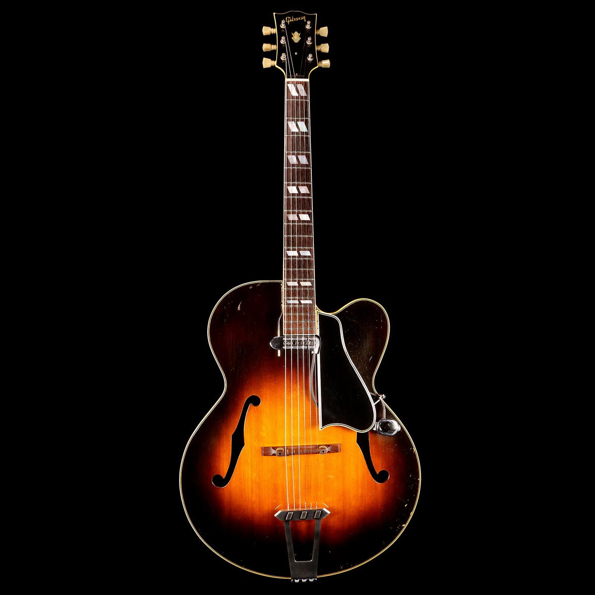 Gibson L7-C Sunburst 1952 — 2