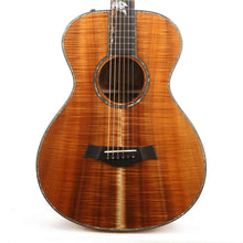 Taylor Custom Shop Grand Concert 12-Fret Hawaiian Koa Acoustic-Electric Natural