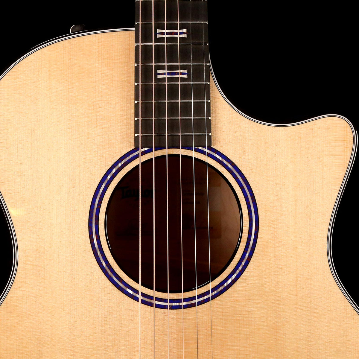 Taylor Custom Shop Grand Auditorium Quilt Maple Transparent Blue — 6