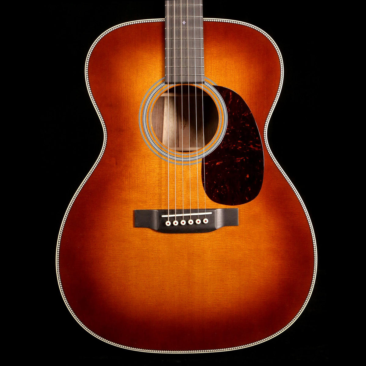 Martin Custom Shop Style 28 000 Guatemalan Rosewood 1933 Ambertone — 1