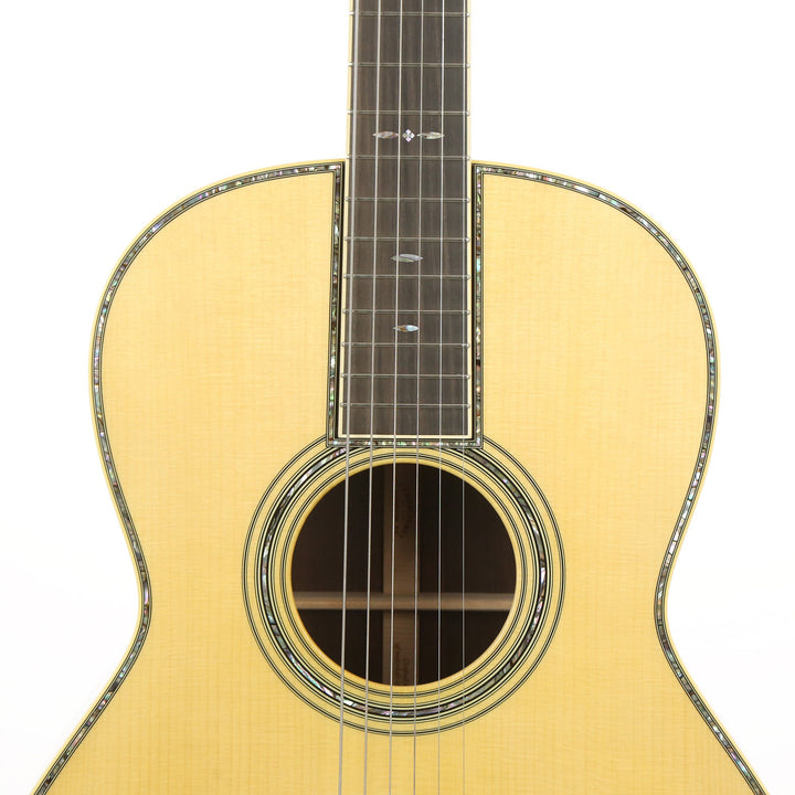 Martin Custom Shop 000 45 Style 12-Fret Acoustic Premium Madagascar Rosewood and Adirondack Spruce