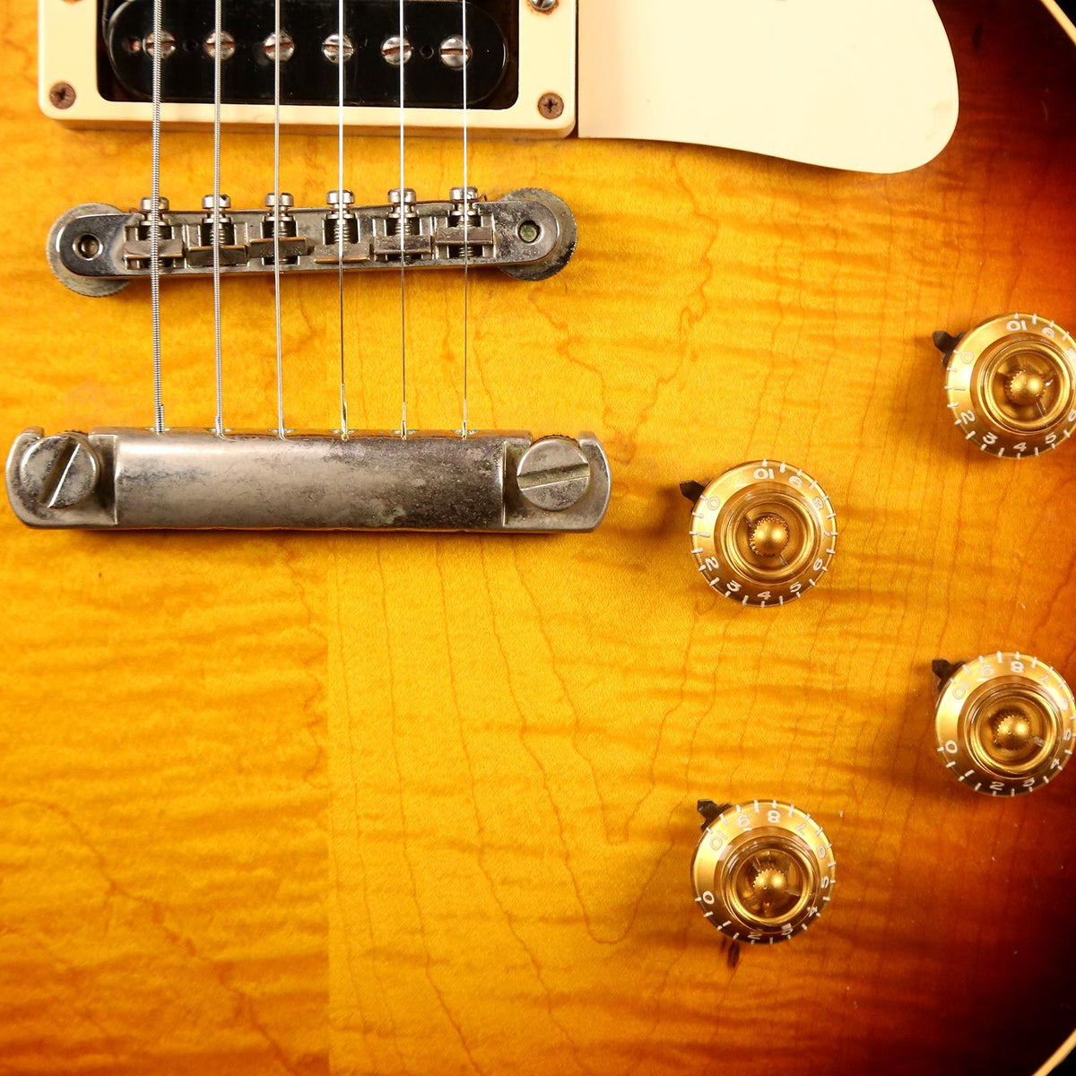 Gibson Custom Shop Slash Owned and Toured 1959 Les Paul Reissue Tobacco Sunburst — 11