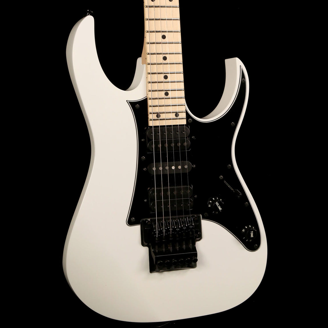 Ibanez RG550 White | The Music Zoo