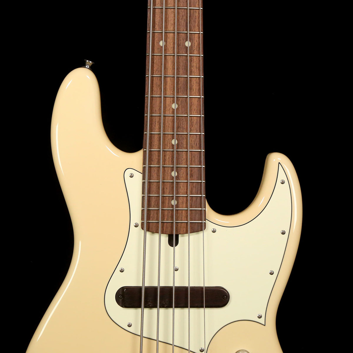 Xotic  XJ-1T 5-String Bass Vintage White — 7