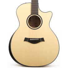 Taylor Custom Shop Grand Auditorium Blackheart Sassafras and Lutz Spruce Limited Edition 2021