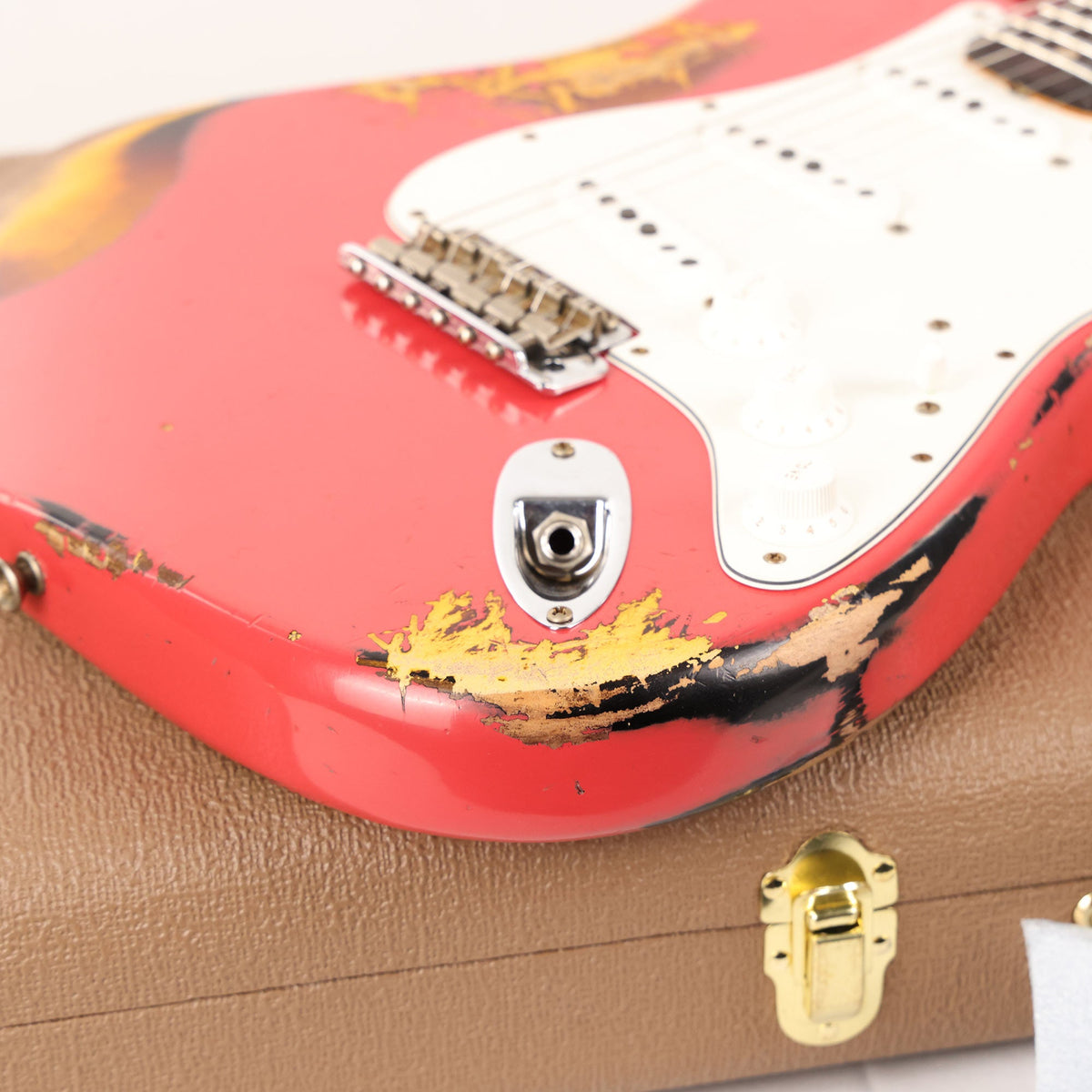 Fender Custom Shop 1962 Stratocaster Heavy Relic Fiesta Red over 3-Tone Sunburst Reverse Headstock — 9