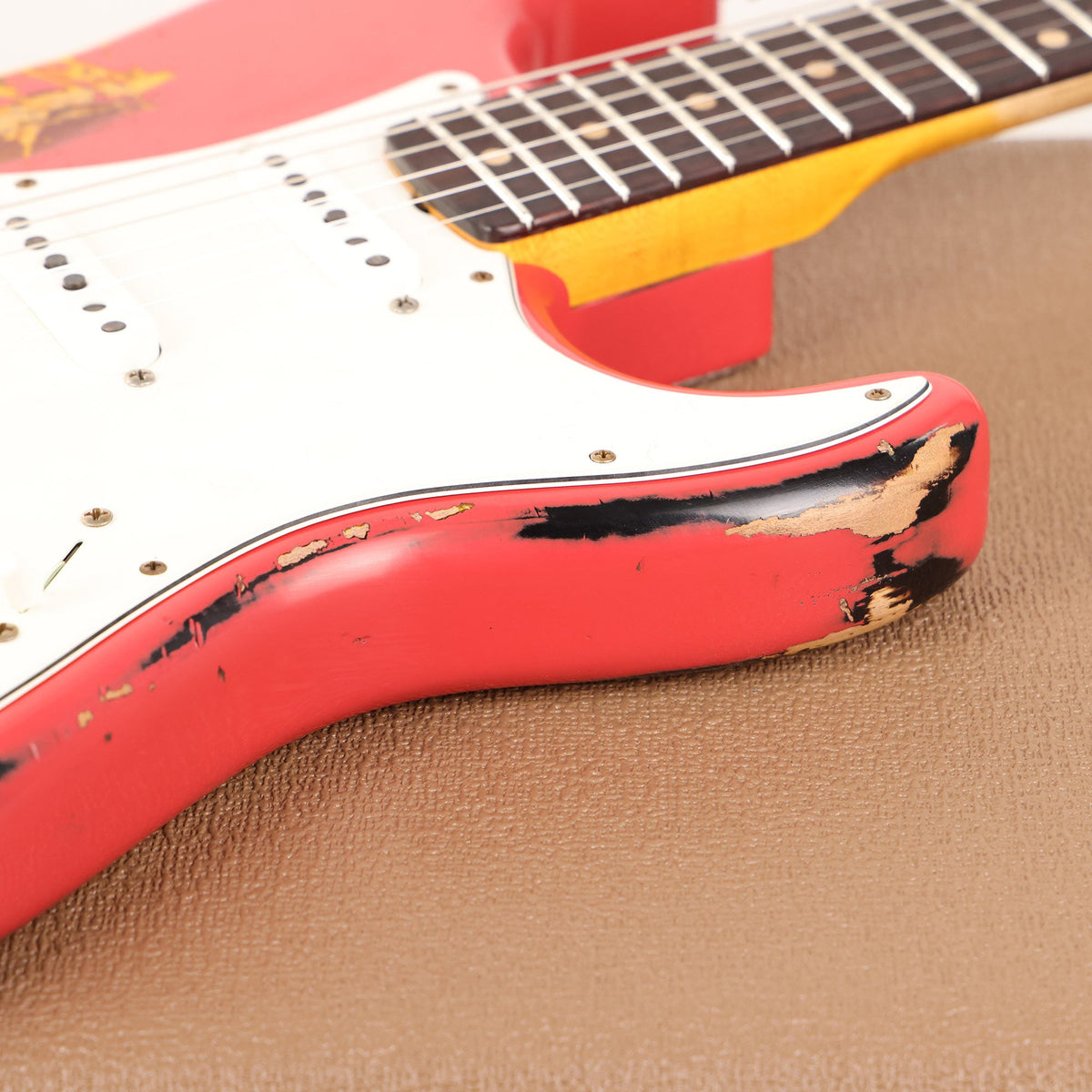 Fender Custom Shop 1962 Stratocaster Heavy Relic Fiesta Red over 3-Tone Sunburst Reverse Headstock — 10