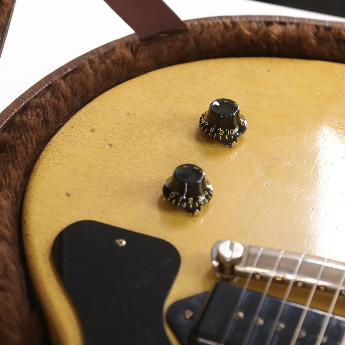 Gibson Custom Shop 1957 Les Paul Junior Reissue Murphy Lab Ultra Aged TV Yellow — 11