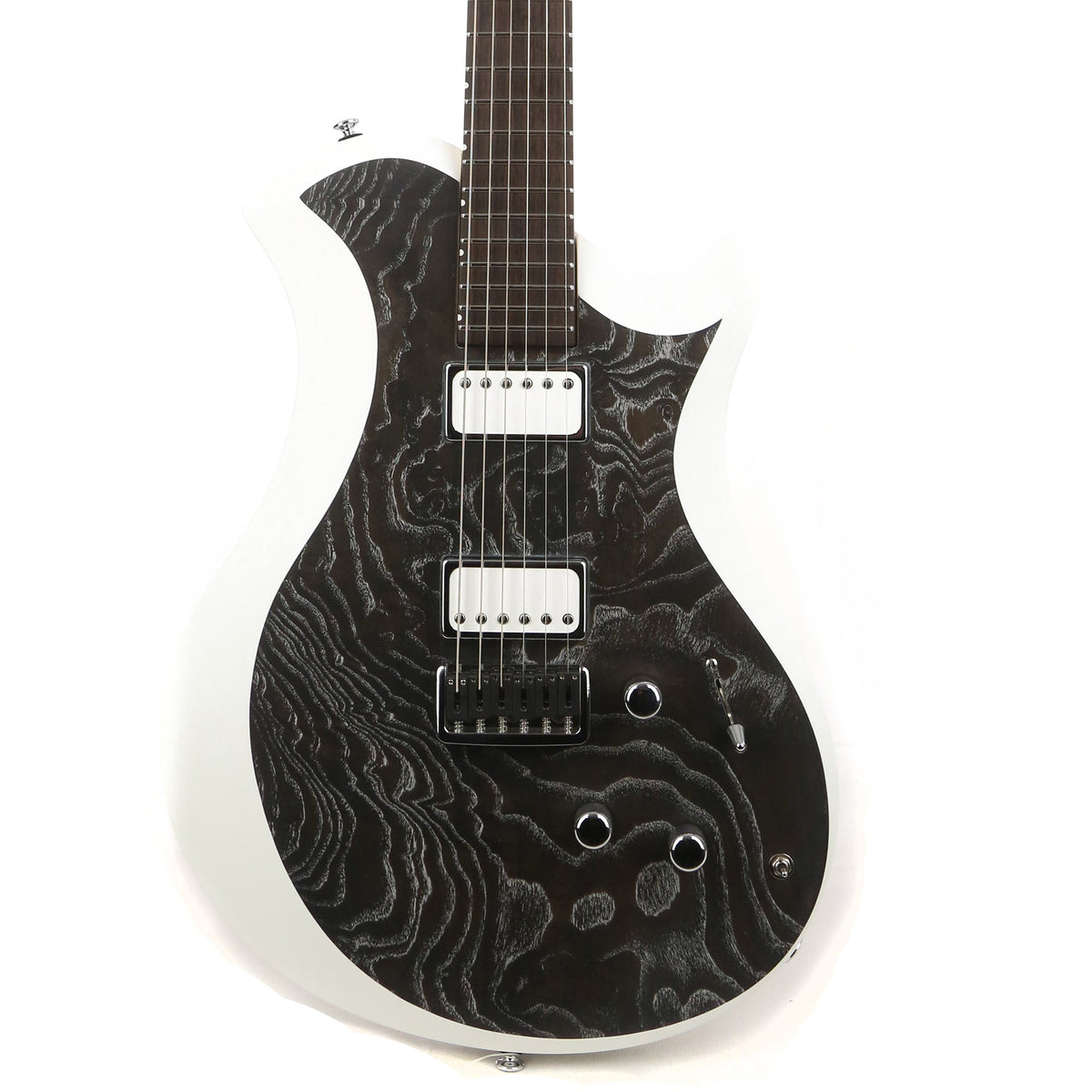 Relish Mary One Black With Snow White Edge — 1