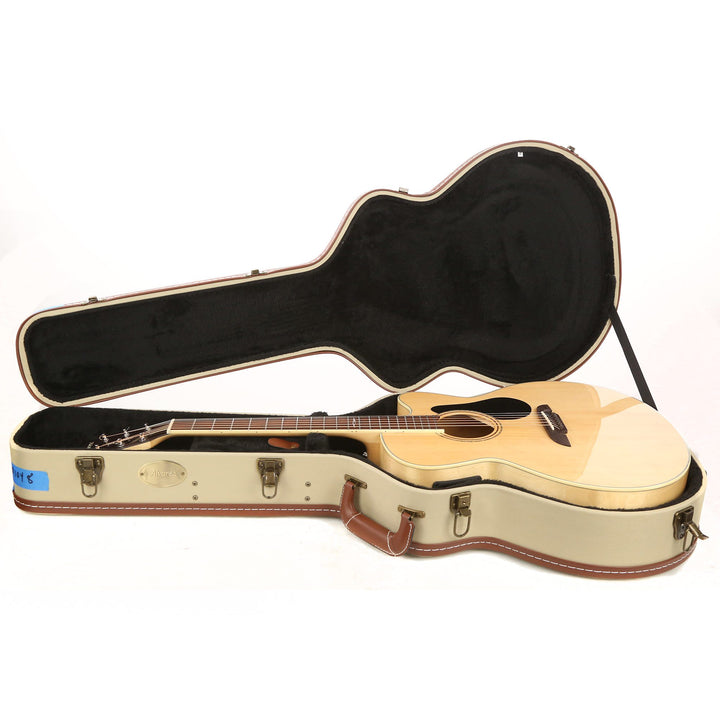 Alvarez Artist Series AJ80 Jumbo Acoustic-Electric Natural 2018