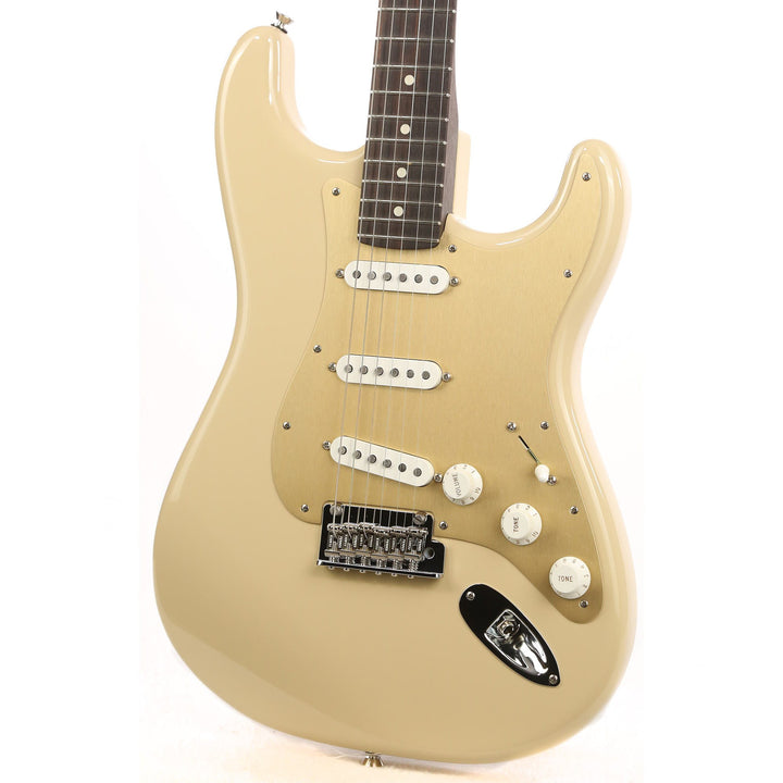 Fender American Professional Stratocaster Limited Edition Rosewood Neck Desert Sand