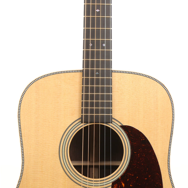 Martin D-28E Modern Deluxe Acoustic-Electric