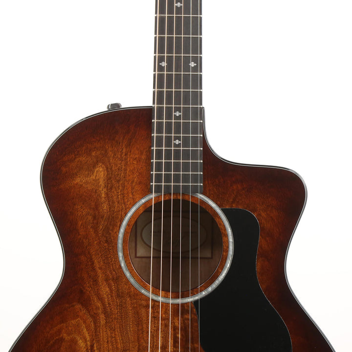 Taylor 224ce-K DLX Acoustic Shaded Edgeburst