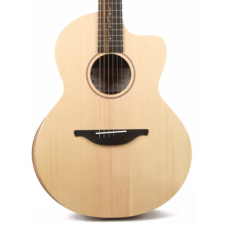 Sheeran by Lowden S04 Sitka Spruce and Figured Walnut Acoustic-Electric Natural