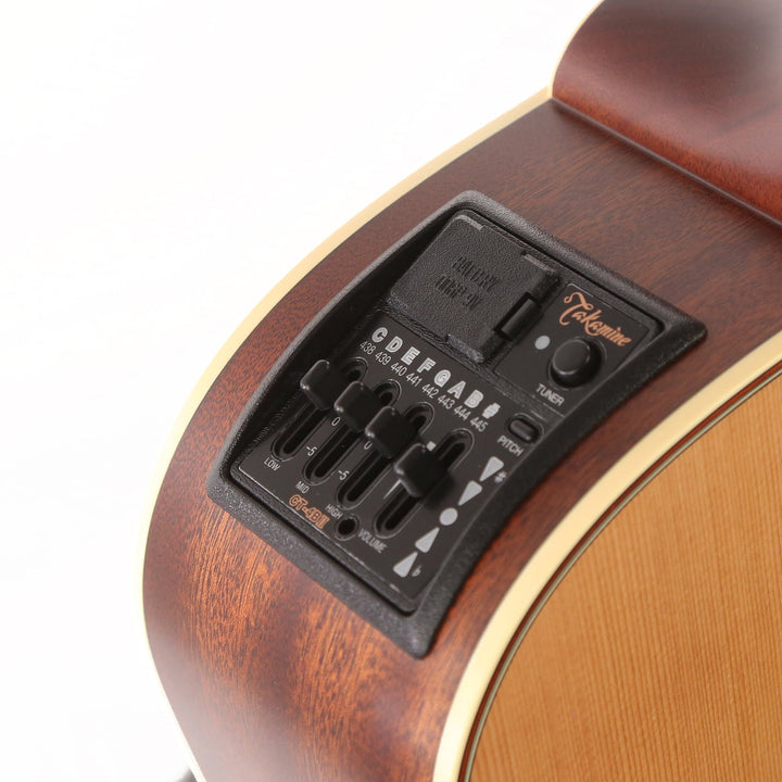 Takamine Pro Series  P3DC-12 Dreadnought Cutaway 12-String Acoustic-Electric Natural