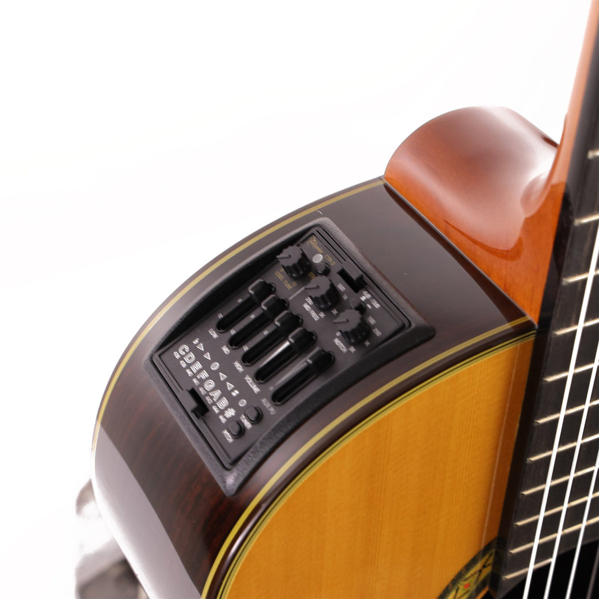 Takamine TH5C Hirade Concert Classical Nylon-String Natural — 8