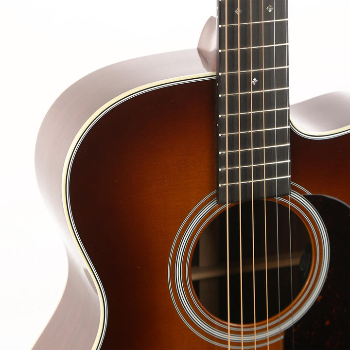 Martin Custom Shop 000 14-Fret Cutaway Acoustic-Electric Ambertone