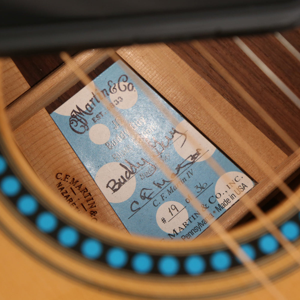 2005 Martin JC Buddy Guy Acoustic-Electric Natural — 9