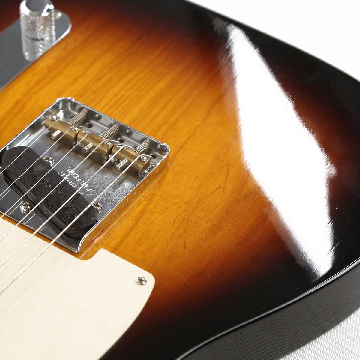 Fender Custom Shop Esquire Relic 2-Tone Sunburst — 8