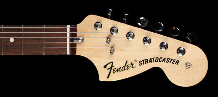 Used Fender Classic Series '70s Stratocaster Electric Guitar Olympic White