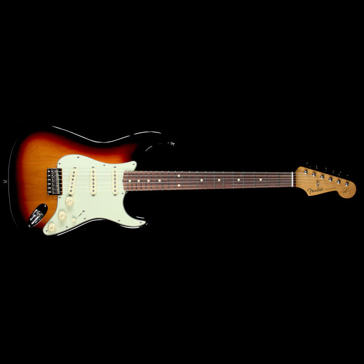 Used Fender Artist Series Robert Cray Stratocaster Electric Guitar 3-Tone Sunburst