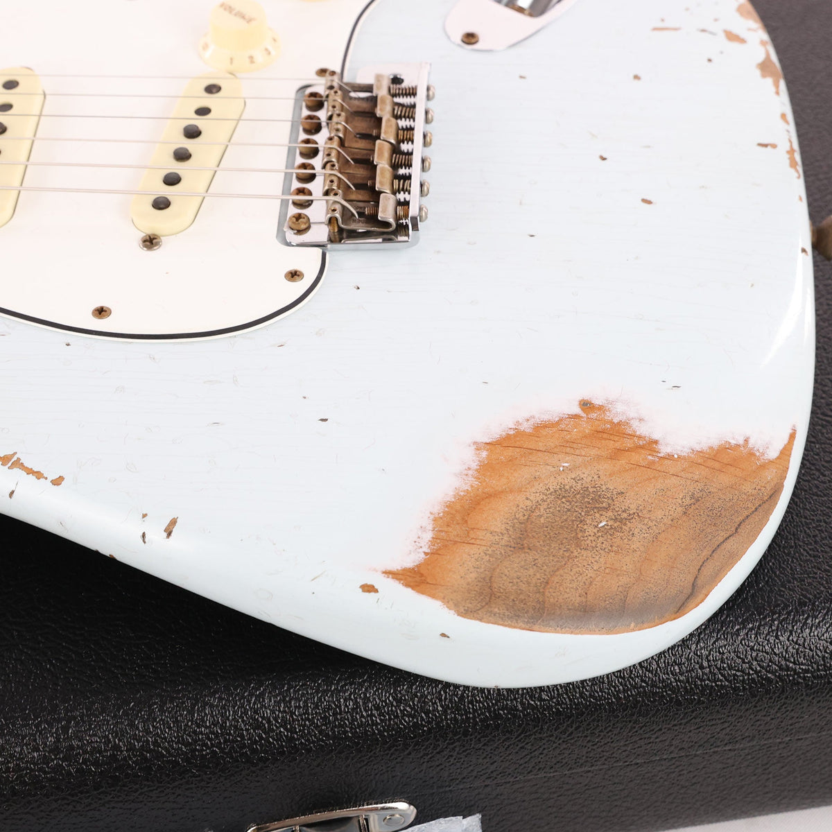 Fender Custom Shop 1967 Stratocaster Heavy Relic Faded Sonic Blue — 8