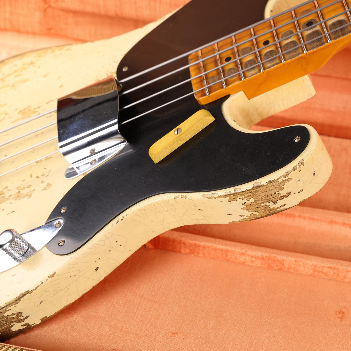 Fender Custom 1951 Precision Bass Relic Super Heavy Relic Aged Vintage White — 9