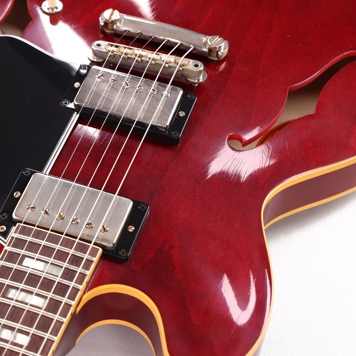 Gibson Custom Shop 1964 ES-335 Sixties Cherry Ultra Light Aged — 8