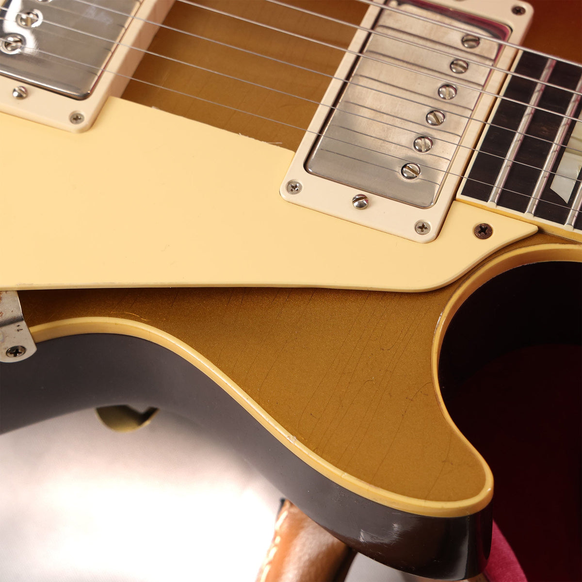 Gibson Custom Shop 1957 Les Paul Goldtop Darkback Murphy Lab Light Aged — 10