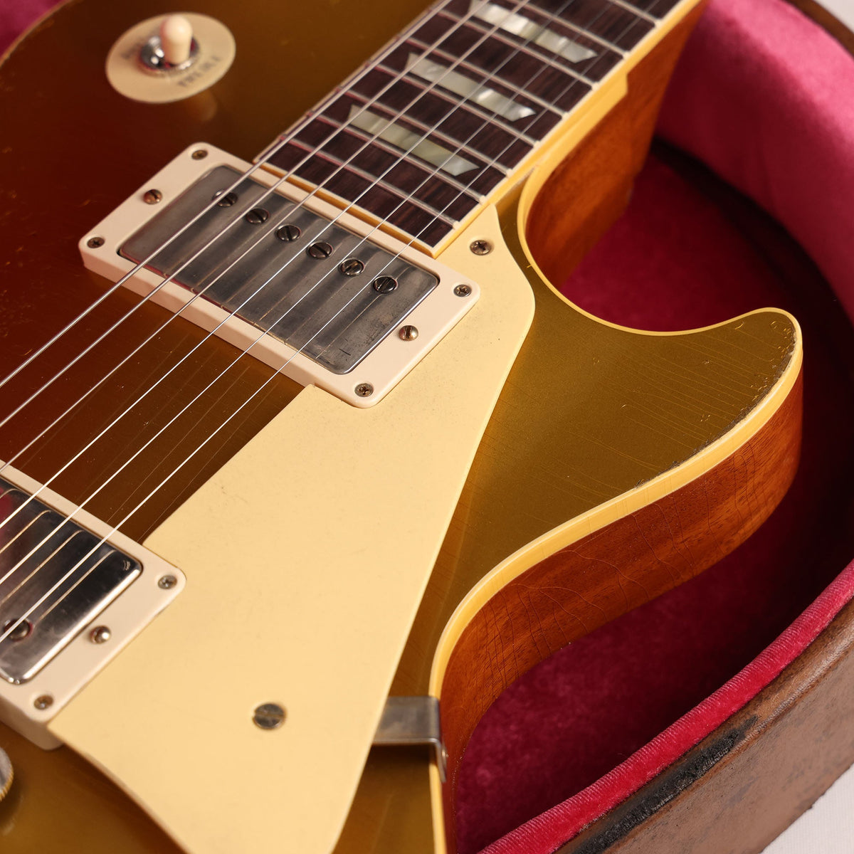 Gibson Custom Shop 1957 Les Paul Goldtop Reissue Ultra Heavy Aged — 10