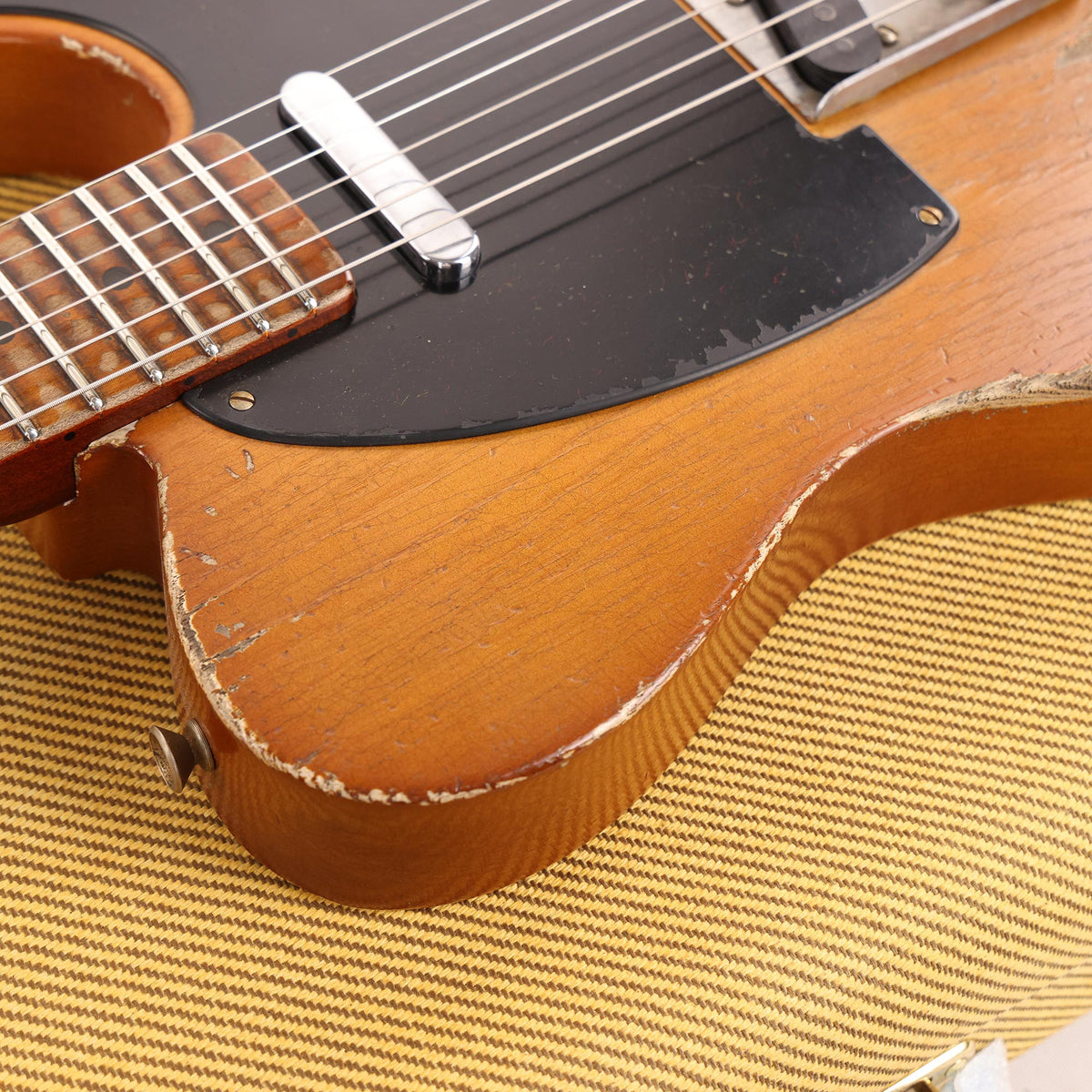 Fender Custom Shop 1952 Telecaster Ultimate Relic Masterbuilt Dale Wilson Butterscotch Blonde — 7
