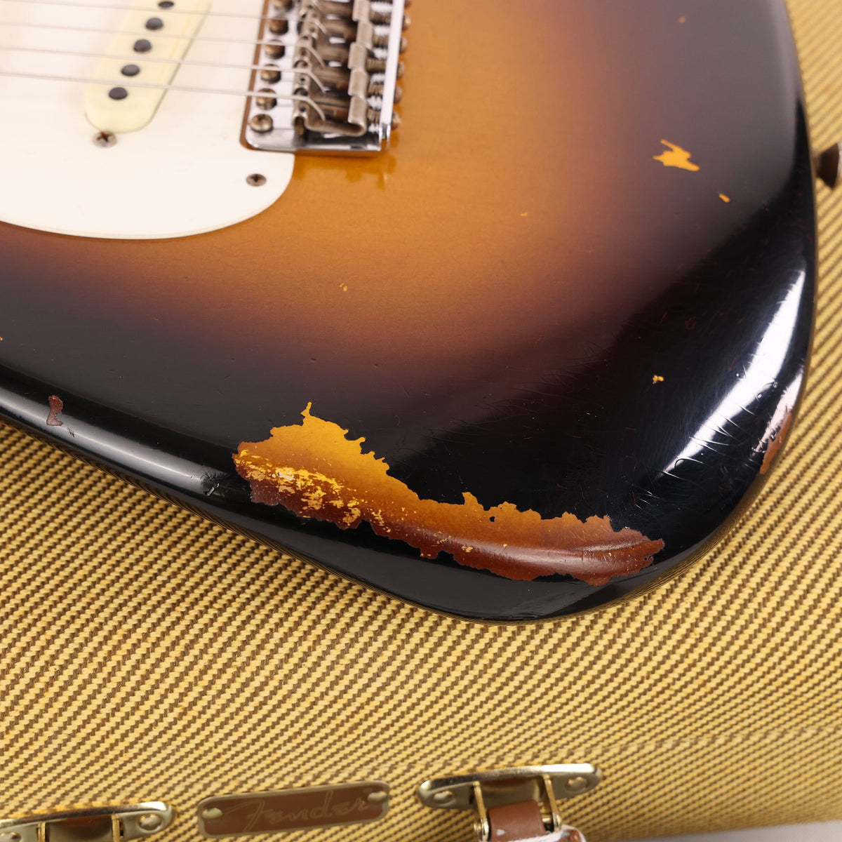 Fender Custom Shop Limited '57 Stratocaster Relic Wide Fade 2-Tone Sunburst 2021 — 8