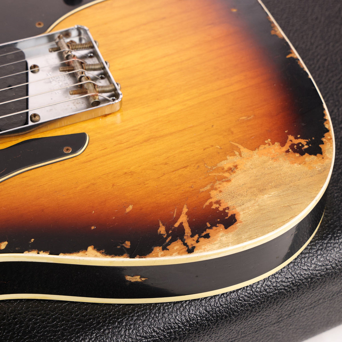 Fender Custom Shop Double Custom Telecaster Heavy Relic Faded Aged 3-Tone Sunburst — 9