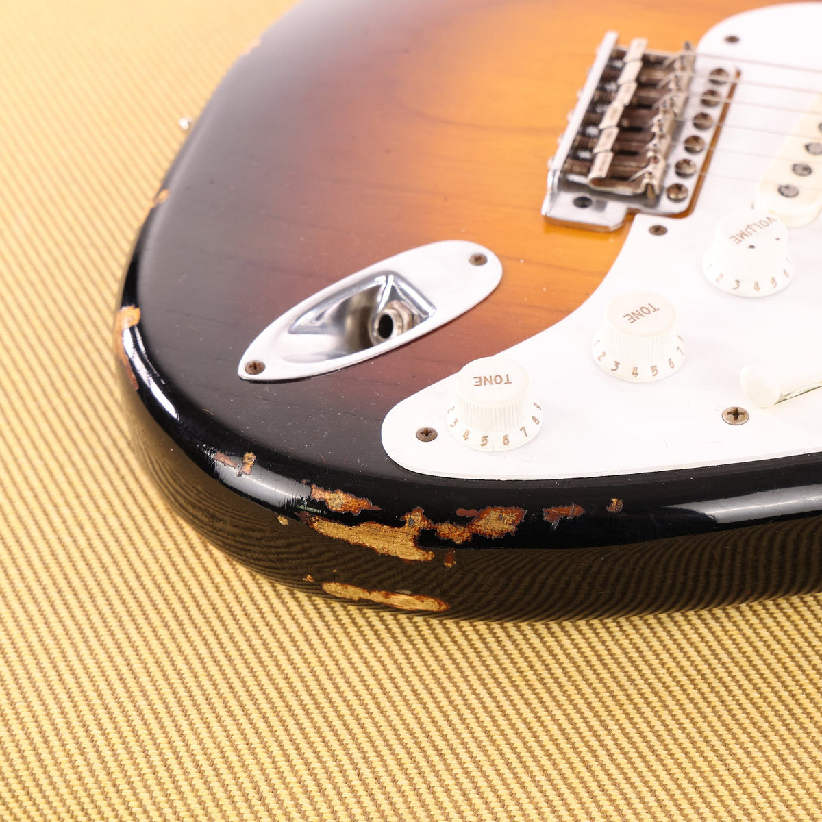 Fender Custom Shop 1954 Stratocaster 60th Anniversary Reissue 2-Tone Sunburst Relic — 10