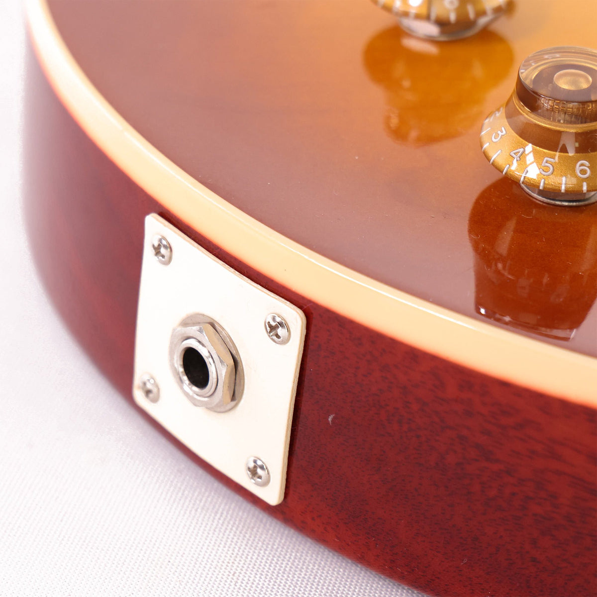 Gibson Custom Shop '58 Les Paul Chambered 10th Anniversary Iced Tea Burst — 8
