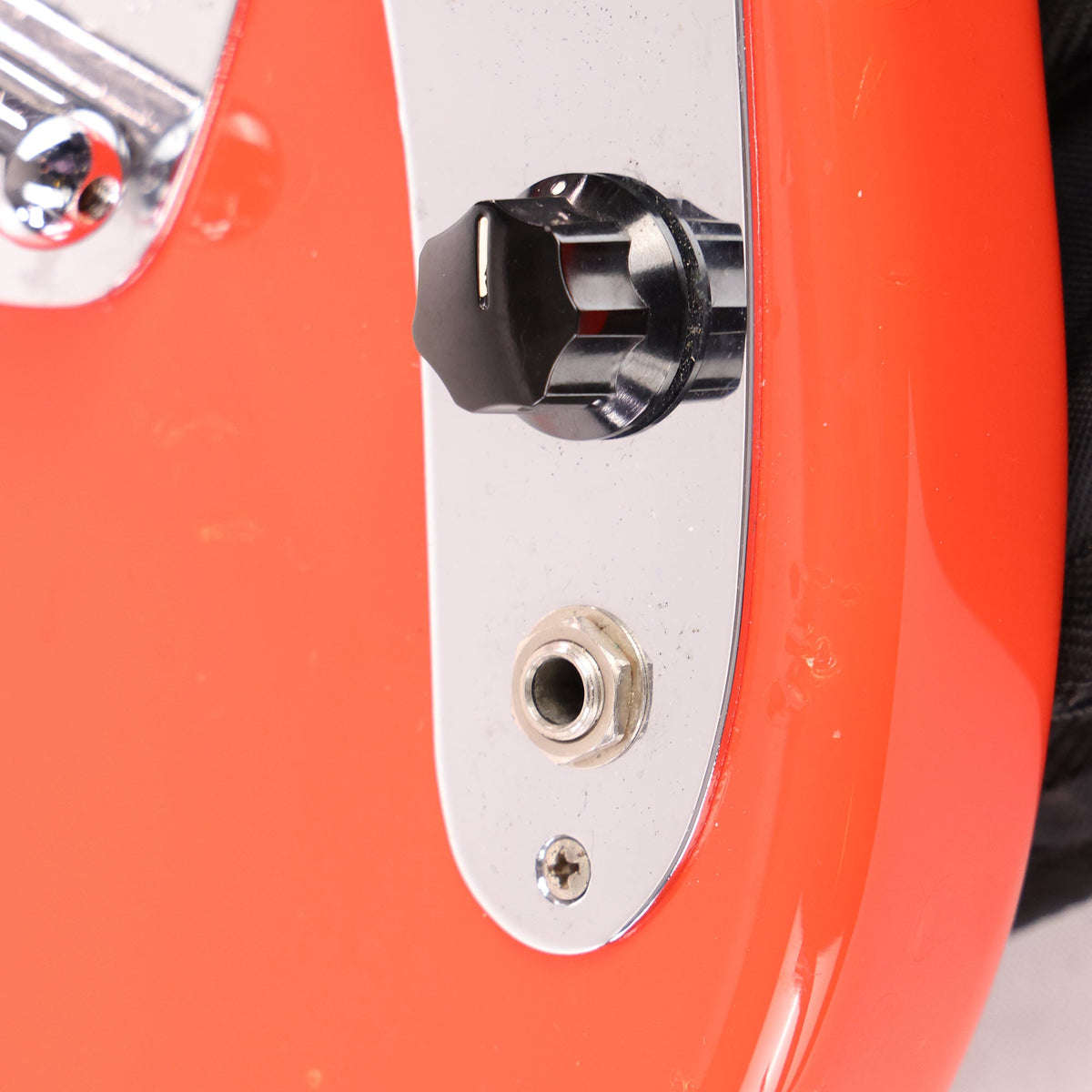 Fender CIJ Mustang Fiesta Red with Comp Stripe — 10