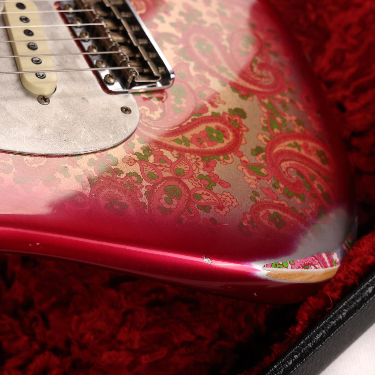 Fender Custom Shop Limited Edition El Diablo Stratocaster Aged Pink Paisley Relic — 8