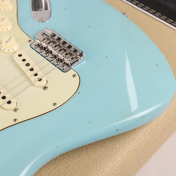 Fender Custom Shop Limited Edition 1964 Stratocaster Journeyman Relic Aged Daphne Blue Used