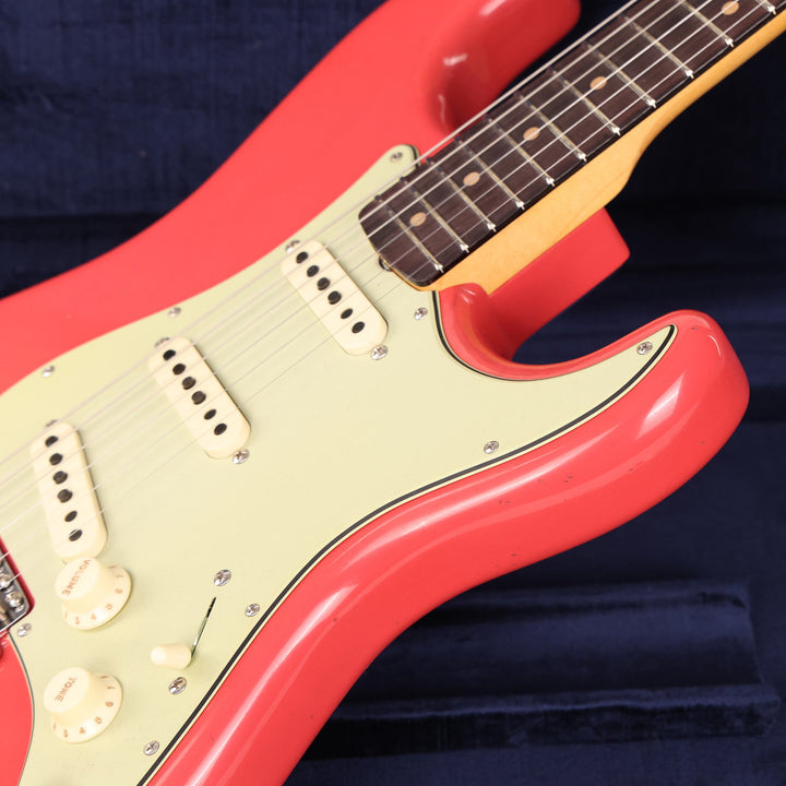 Fender Custom Shop Limited Edition 1964 Stratocaster Journeyman Relic Fiesta Red 2023