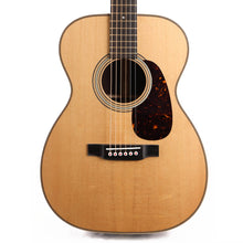 Martin 00-28 Modern Deluxe Acoustic Natural