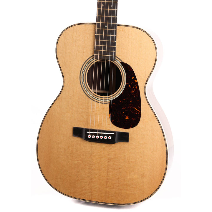 Martin 00-28 Modern Deluxe Acoustic Natural