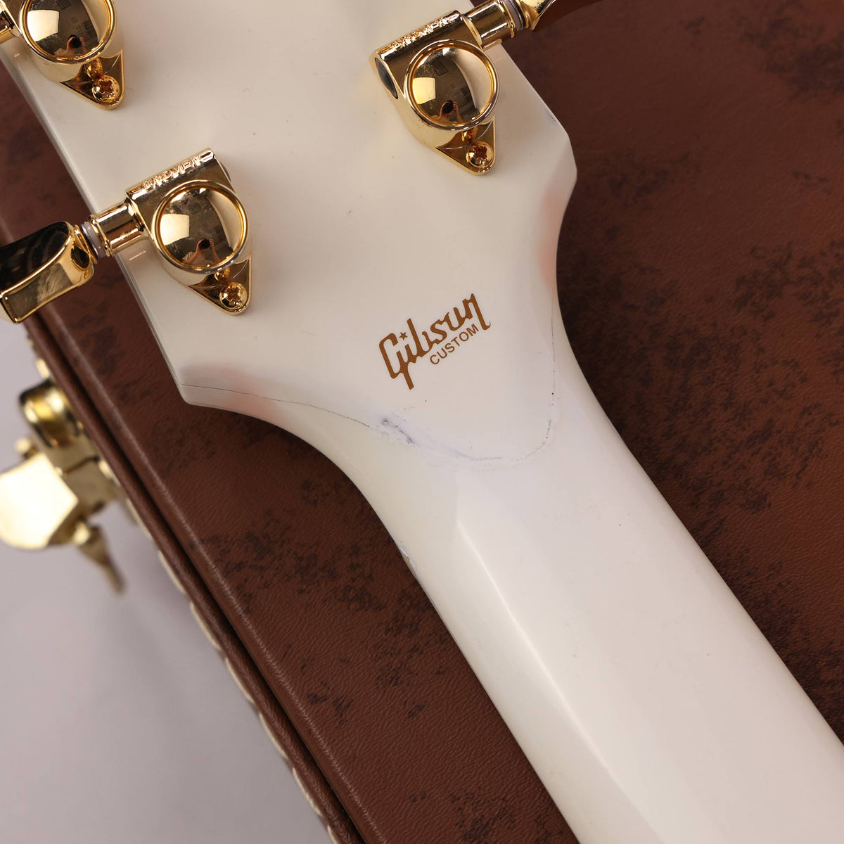 Gibson Custom Shop Les Paul Custom Alpine White Headstock Repair — 8