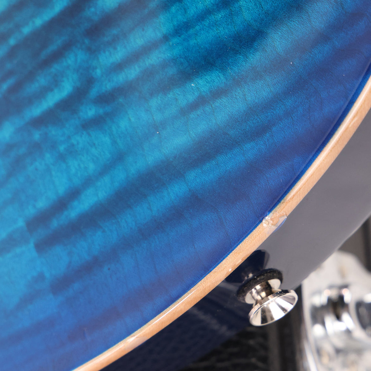 Tom Anderson Bobcat Bora to Transparent Blue Burst 2016 — 10