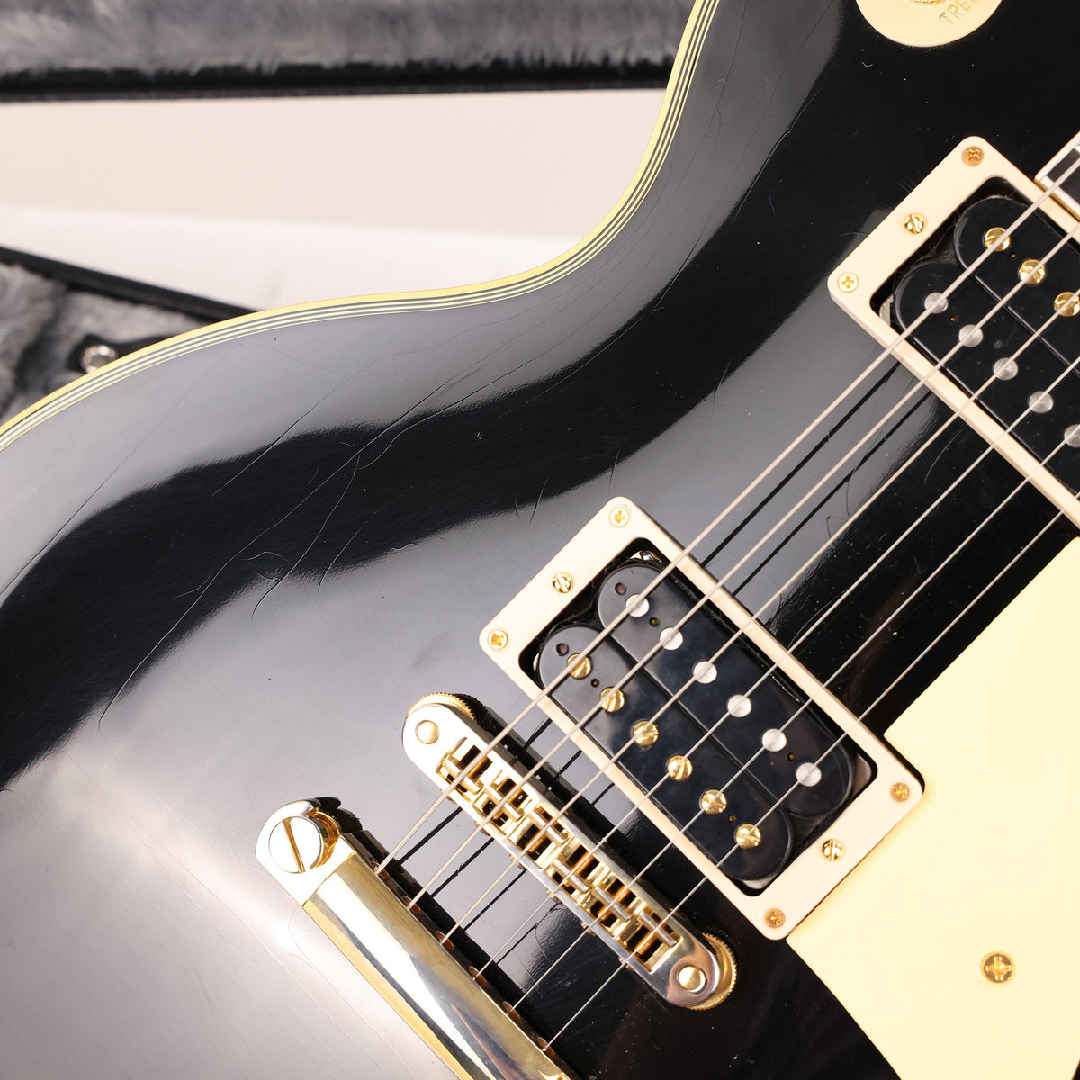 Gibson Custom Shop Les Paul Custom Made 2 Measure Cream Plastics and Gold Hardware Ultra Light Aged — 8